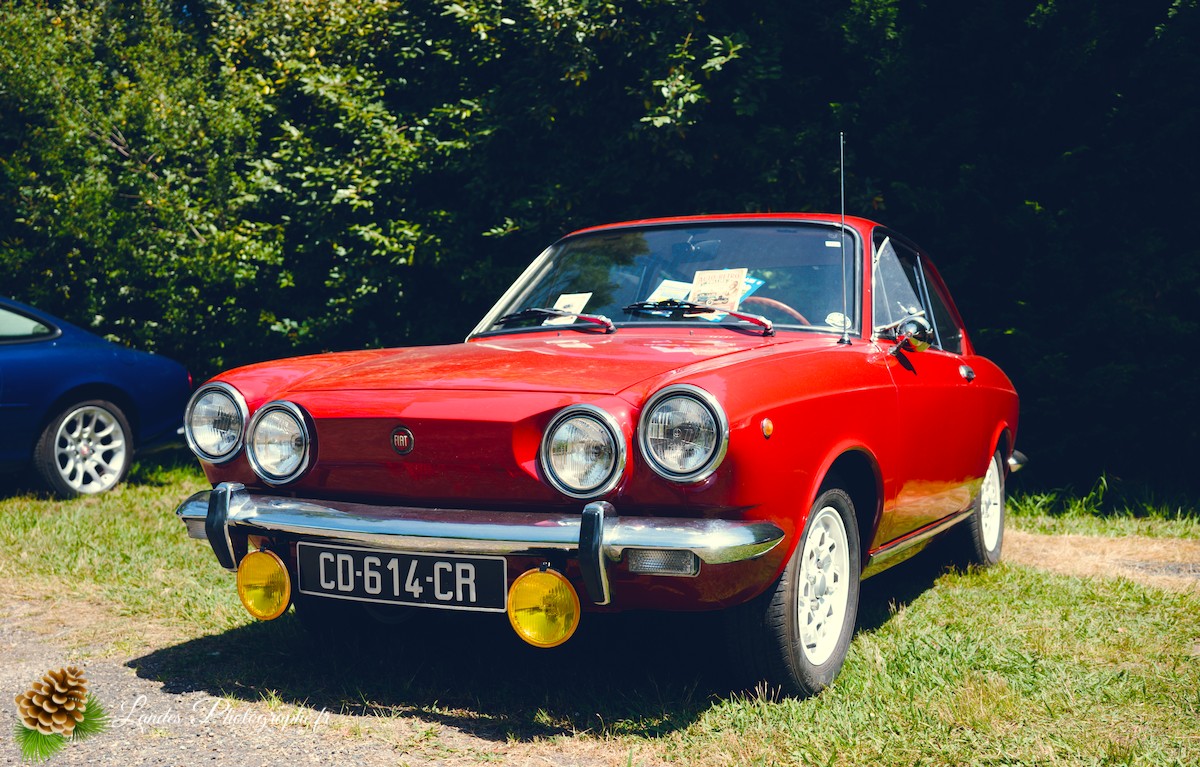 🚗  Les 10 ans du Club Loun Rétro : Patrimoine Roulant au Bord du Lac de Léon